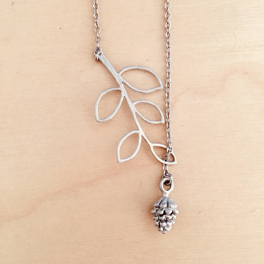 Leaf & pine cone necklace
